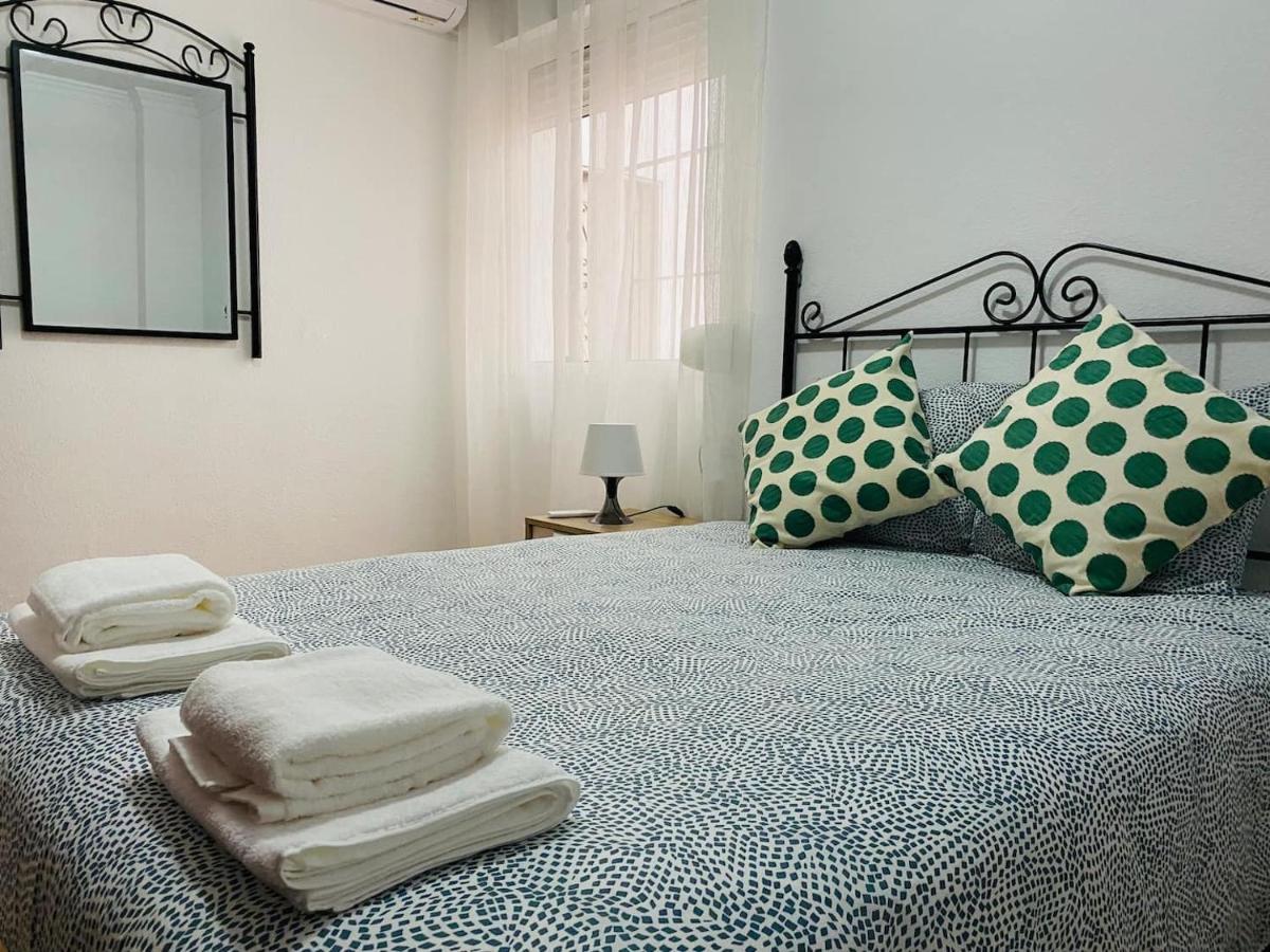 Appartement Malagueta Apartamento En Playa De La Malagueta à Málaga Extérieur photo